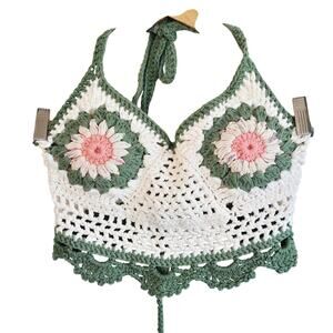 (Adjustable one size) – Avocado & Cream Crochet Halter Top